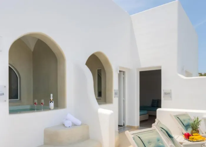 Family Homestay Santorini Island